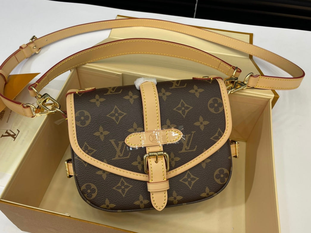 BB Crossbody