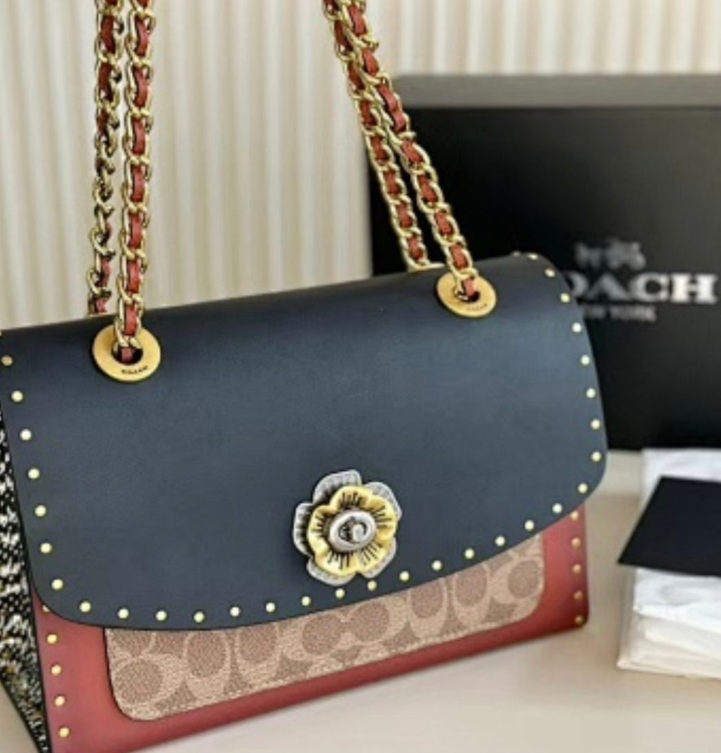 Exquisite Shoulder Bag